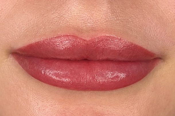 Labbra con lip blush dal colore naturale
